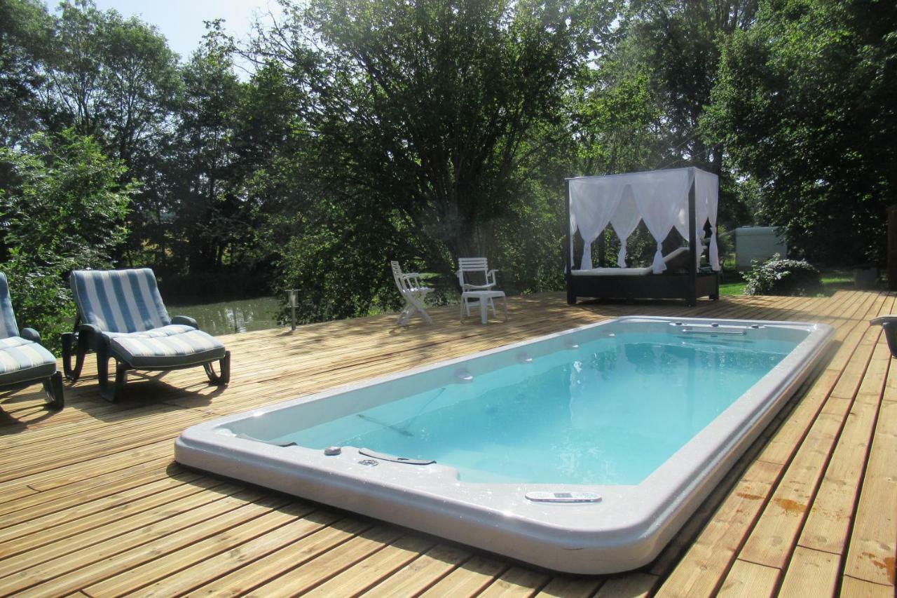 Le Moulin Calme Bed & Breakfast Luceau Exterior foto